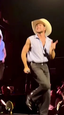 YEEHAW COWBOY NIALLER 🤠 @Niall Horan #niallhoran #tslot #tslotaustin #niallhoranvids #theshowliveontour #theshowliveontour2024 
