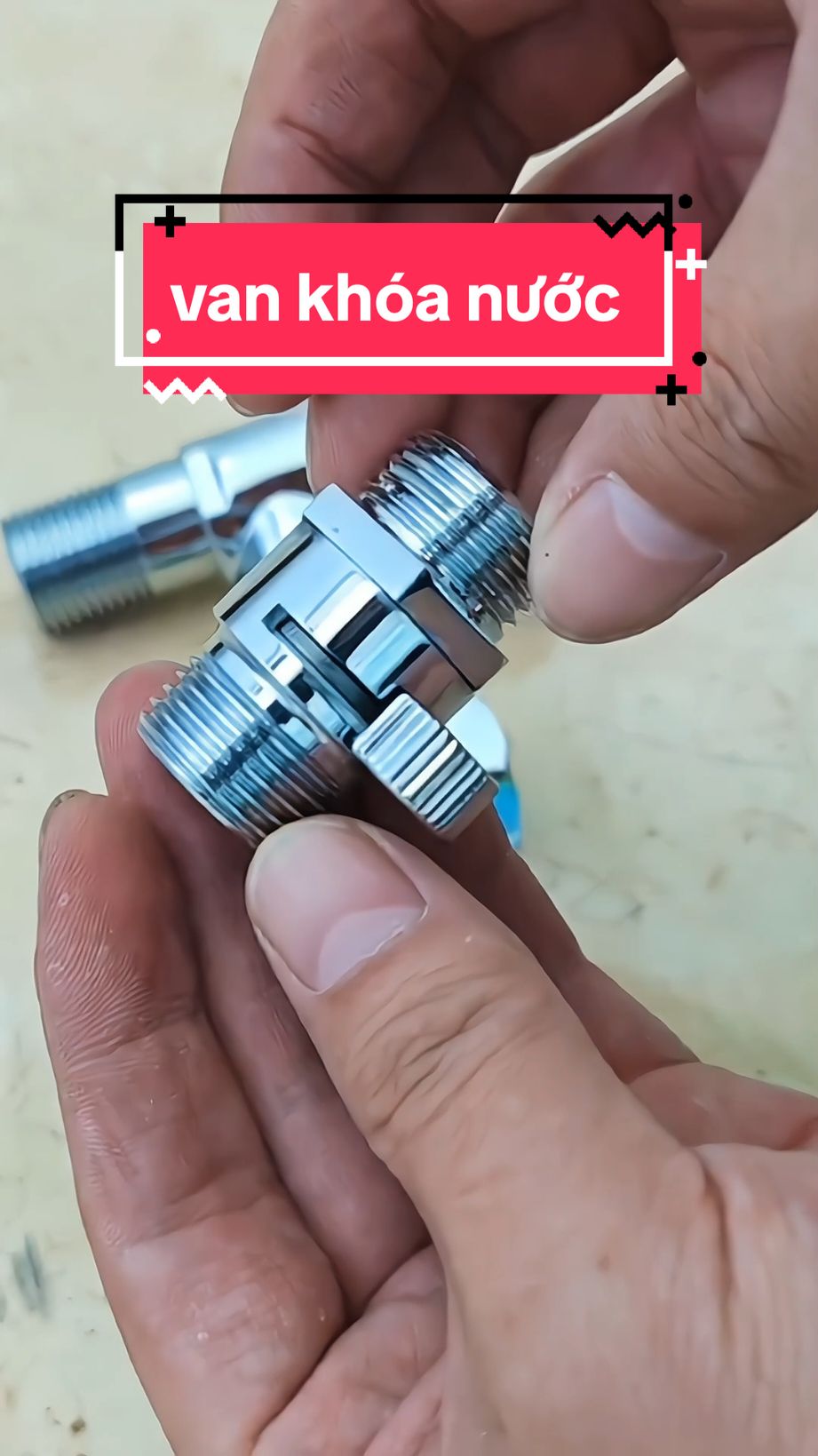 van phụ ngắt nước giúp sửa chữa mà không cần khóa van tổng #vannuoc #vankhoanuoc #dauvoinuoc #vannuocthongminh #thaovannuoc 