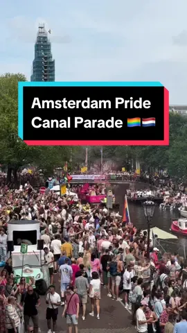 Hot take🔥: the Pride Canal Parade 🏳️‍🌈 is more fun than King’s Day 👑 (Am I wrong?!👇)  . . . . . #amsterdam #amsterdampride #prideparade #amsterdamcanals #Pride #prideamsterdam