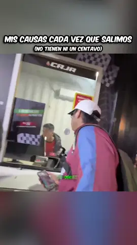 Stremers en decadencia #fyp #twitchperu #twitchstreamer #amigos #stremers #decadencia #pobres #gokart #sachauzumaki #humor #mixti 