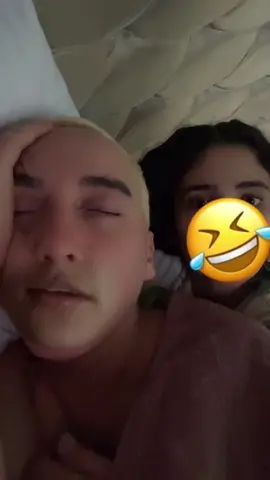 El que se duerme primero pierde 🤣