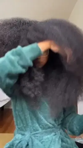 voici comment avoir des cheveux longues en une semaine  #recette #recettefacile #recetterapide #recettesimple #recettes #recettefacileetrapide #recettehealthy #recettemaison #longhair #cheveuxlong #cheveux #cheveuxnaturels 