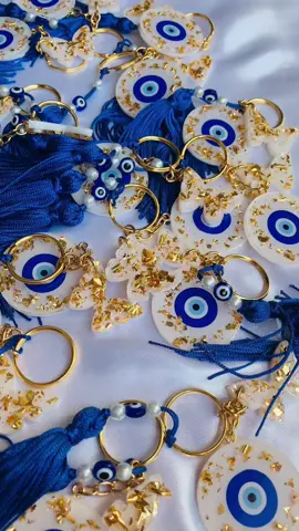 Proteção 👁️💙🦋 #olhogrego #chaveiro #personalizados #proteção #proteger #dourado #personalized #resina #resin #resinawork #resinart #arte #artesanato #lembrancinha