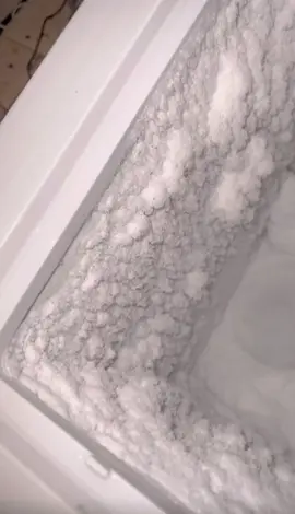 soft white freezer frost ice eating ❄️❄️😋 . #1heartice #2heartice #ice #asmr #icelover #viral #iceeatingasmr #iceeatingsound #fyp #iceeatingvideos #iceeating #freezerfrosteating #freezerfrost #whiteiceeating #whiteice #softice #softiceeating