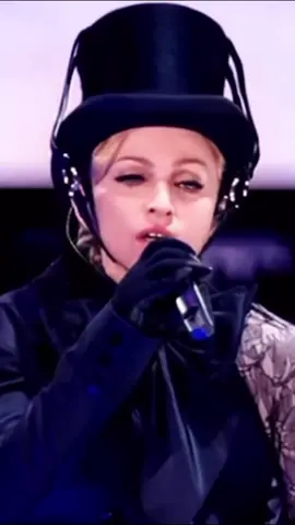 Madonna - Future Lovers/I Feel Love @madonna #ConfessionsTour #FutureLovers #Queen #Pop #Music #Madonna #Fans #FYP #2006 #Tour 