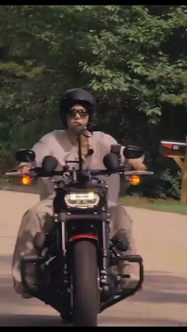 segede apapun motornya tetep aja aura bocil nya masih nempel🤣🤣🥰 #jungkook #btsarmy #4u #fyp 