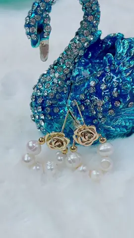 Pretty rose earrings.#jewelry #pearl #earrings #foryou 