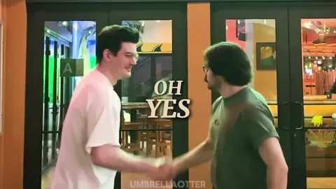 Someone said they wanted an edit of this, then I saw someone make an edit of this and it reminded me how chaotic those videos are and now we are here #tednivison #eddyburback #commentary #youtube #rainforestcafe #margaritaville #ohyes #chicago #musical #musicaltheatre #musicaltheater #youtubers #edit @Ted Nivison @eddyburback 
