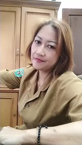 Sepi, ngonten aja dulu @attaray3  #pnscantik #asn #foryoupage #fyp #foryoupageofficiall #goyangshopee #goyangshopeecod #nutrisaritiaphari #tiktokviral #cpnscantik 