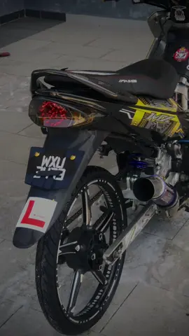 stiker L dihati✌🏻🤪#lcv1 #lcv1malaysia #lcv1buruk #fyp #lc135 #fypシ #v1gathering🚀 #fypppppppppppppppppppppppppppppp #fyppppppppppppppppppppppppppppppppppppp #