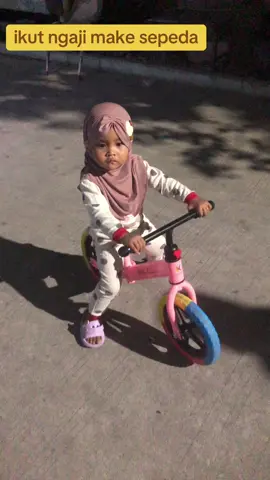 kalo berani ngebut ntar ikut turnamen, semangat nun 😂😂