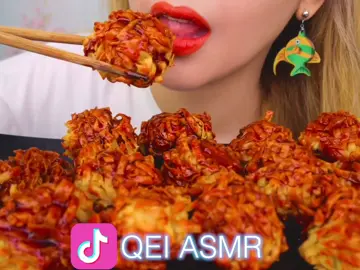 Mukbang udang rambutan siram saus samyang (Yt:Qei ASMR) #qeiasmr #udangrambutan #saussamyang #makanpedas #asmrfood #bikinngiler #fyp #mukbangvideo #mukbangasmr #mukbangeatingshow #mukbangindonesia 