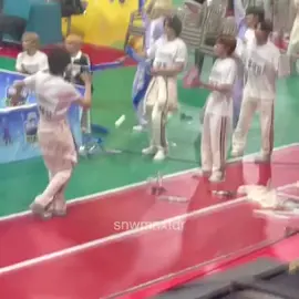 lihatlah anak-anak yang penuh energi ini😭😭😭 btw kalian galfok siapa?😭😭😭 x: snwmnxtdr #boynextdoor #bnd #onedoor #isac2024 #isac #kpop 