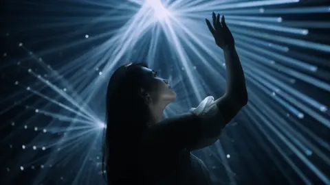 A dance between light and colour. #cinematography 