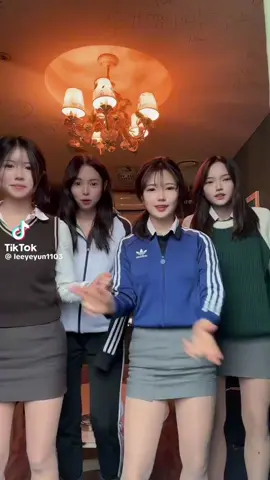 #교복모음 #fyp #추천 #짧은치마 #스타킹 #살색스타킹 
