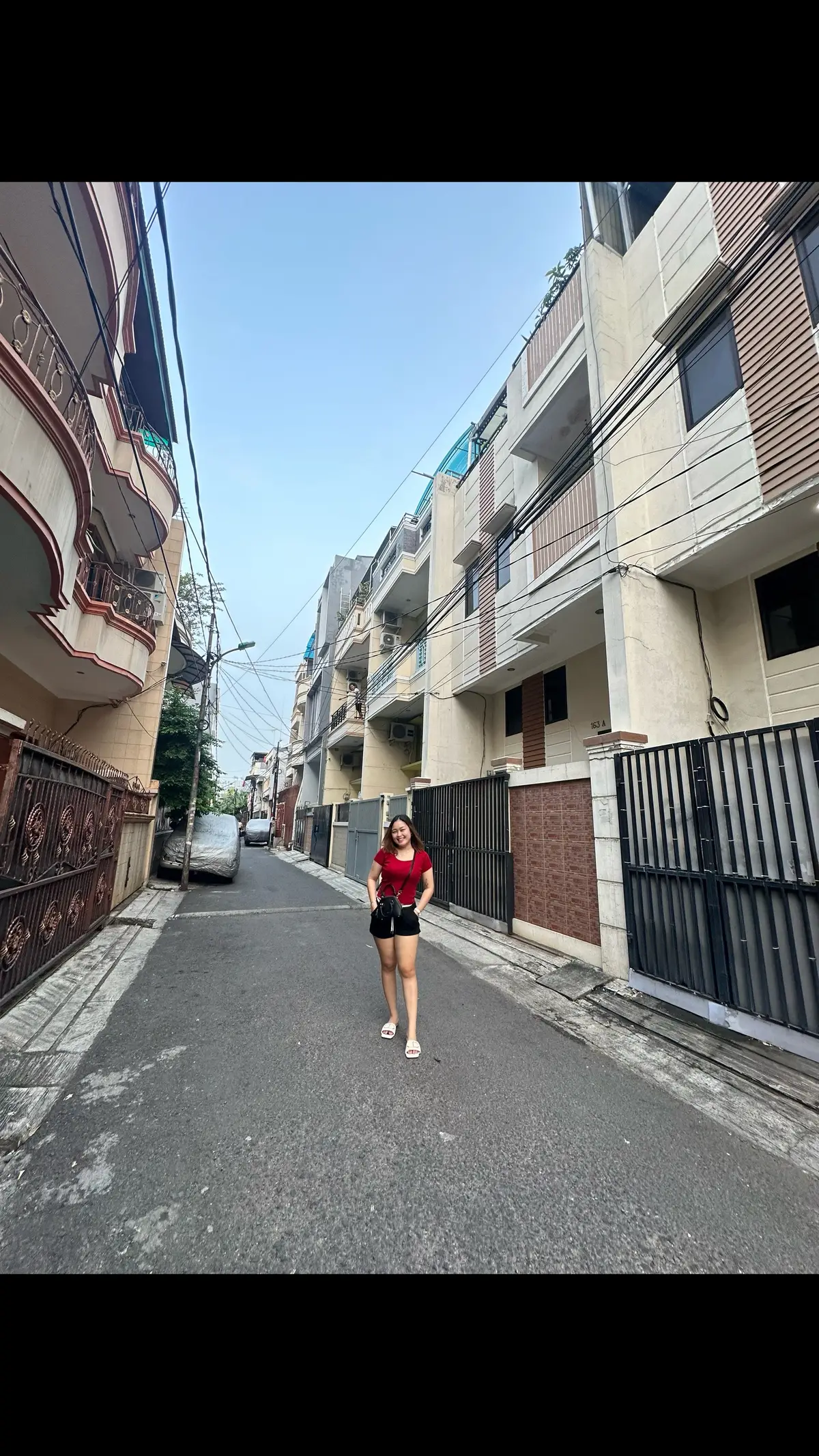 sesekali poto depan rmh bolehlah🤣