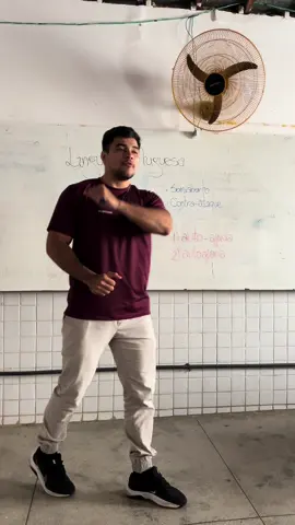 Qual a resposta correta? #escola #educação #escolapublica #aula #alunos 