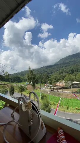 Obat capek kerja😋😍#cafepondokwelirang #cangar #cafehits #storitime #cangarpacetmojokerto #mojokerto24jam #fypシ #fyppppppppppppppppppppppp 