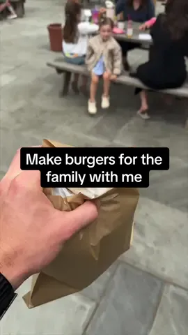 Replying to @dthcuts.1 @ONION is the only lunch on the cards nowadays 🤣🍔🔥 Friday, Saturday & Sunday - see you next week 🫡 #smashburger #foodpopup 