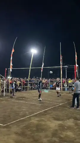 timnas (tim pemanasan) 😁@M🅾️rki²⁴ @Hudaa #ποδοσφαιρο #voliballplastik #volleyball #fypシ゚viral 