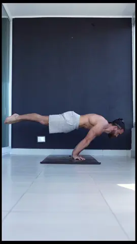 How to planche push up ! #calisthenics #streetworkout #strength #bodyweight #Fitness #homeworkout #pushup #planche #crossfit 