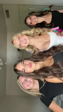 last year with my girls🥹