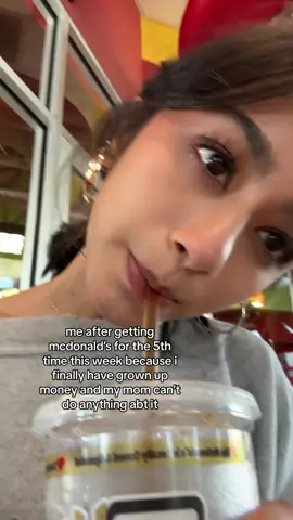 forever a fast food girlie