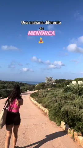 🕉️!! Y luego a la playa 🌊#menorca #españa #planazo #plan #playa #yoga #mañanas #consejo #fyp #foryou #foryourpage #fypage #diferente #retiro #espiritualidad #barcelona 