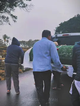 🔴 Death remembrance is that it makes one to be humble before Allah (S.W.T) and be obedient to Him. ➡️ 𝐄𝐯𝐞𝐫𝐲 𝐬𝐨𝐮𝐥 𝐬𝐡𝐚𝐥𝐥 𝐭𝐚𝐬𝐭𝐞 𝐝𝐞𝐚𝐭𝐡🤲 #alhudaibiyyah #mauritius #funeralservice #24/7 #freeservice #deathreminder 
