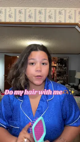 In my healthy hair era✨🫶🏽👏🏽 #hairbrush #fupage #SummerDeals #tiktokshop #ttshop #hairbruch #detanglerbrush 