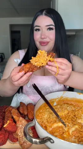 Wingstop and Carbonara Buldak Ramen mukbang 😍🍗 #wingstop #wingstopmukbang #wingstopwings #foodies #mukbang #buldak #buldakramen #buldakcarbonara 