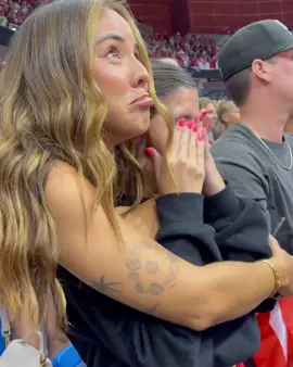 Gabriela con un amiga ❤️‍🩹 * video del viernes 5 de julio, en partido por la repetición olímpica de Puerto Rico 🇵🇷 #parati #viral #fyp #gabrielaberlingeri #tiktok #foryou #gabrielaberlingerilopez #pr #puertorico #perte @gabriela.berlingeri 