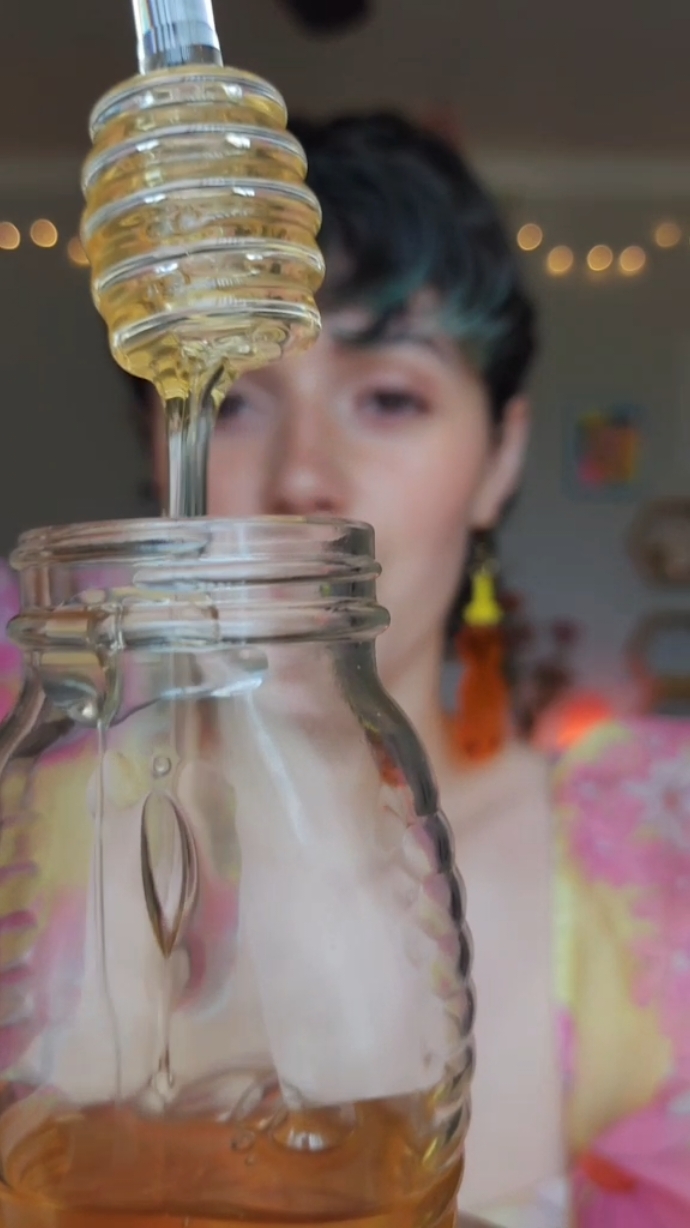 🐝 a lil bee told me you were in need of a spa day? Let's get you glowing with a honey inspired facial treatment! - full 1hr rp out tn ✨️ #asmr #asmrspa #asmrskincare #honey #asmrsounds #asmrpersonalattention #asmrroleplay  #skincare #honeybee 