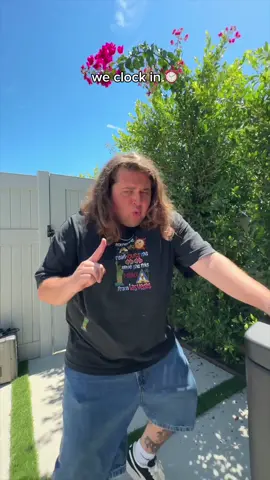 OKC KANSAS CITY AND INDIANAPOLIS WE’RE GOING LOCOMOTIVE IN SEPTEMBER ON MY WAY TO RIOT FEST SO GO GET YOUR TICKETS NOW IN MY BIO 🗣️🗣️🗣️ 9/16 Oklahoma City, OK 9/17 Kansas City, MO 9/19 Indianapolis, IN ❤️‍🔥