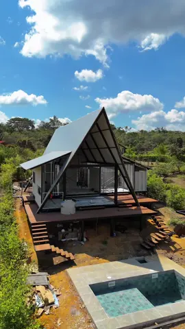 Pronto estará lista una nueva e increíble casa en el condominio #YanashpaVillage 🏡 Ten tu hogar aquí  💚 📍Mundo Yanashpa: En las alturas de #Tarapoto #Naturaleza #vidanatural #Hogar #bienesraices #casadecampo #condominiodelujo #Home #paraísoenlaselva #Casaconpiscina #Tarapoto #inversiones 