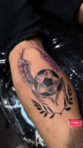 Futebol ✨ #ideiastattoo #tattoo #tatuagem #tiktokviral #tattooartist 