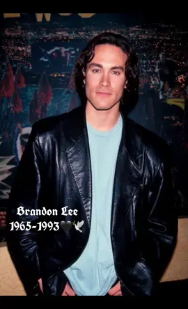 R.I.P Bramdon Lee🖤🕊 #brandonlee #foreveryoung #alphaville #thecrown #brucelee 