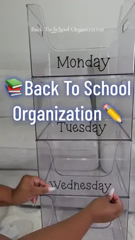 📚This is the best back to school organization hack! #backtoschool #organization #kidsorganization #backtoschoolhack #organizedmom #momhacks 