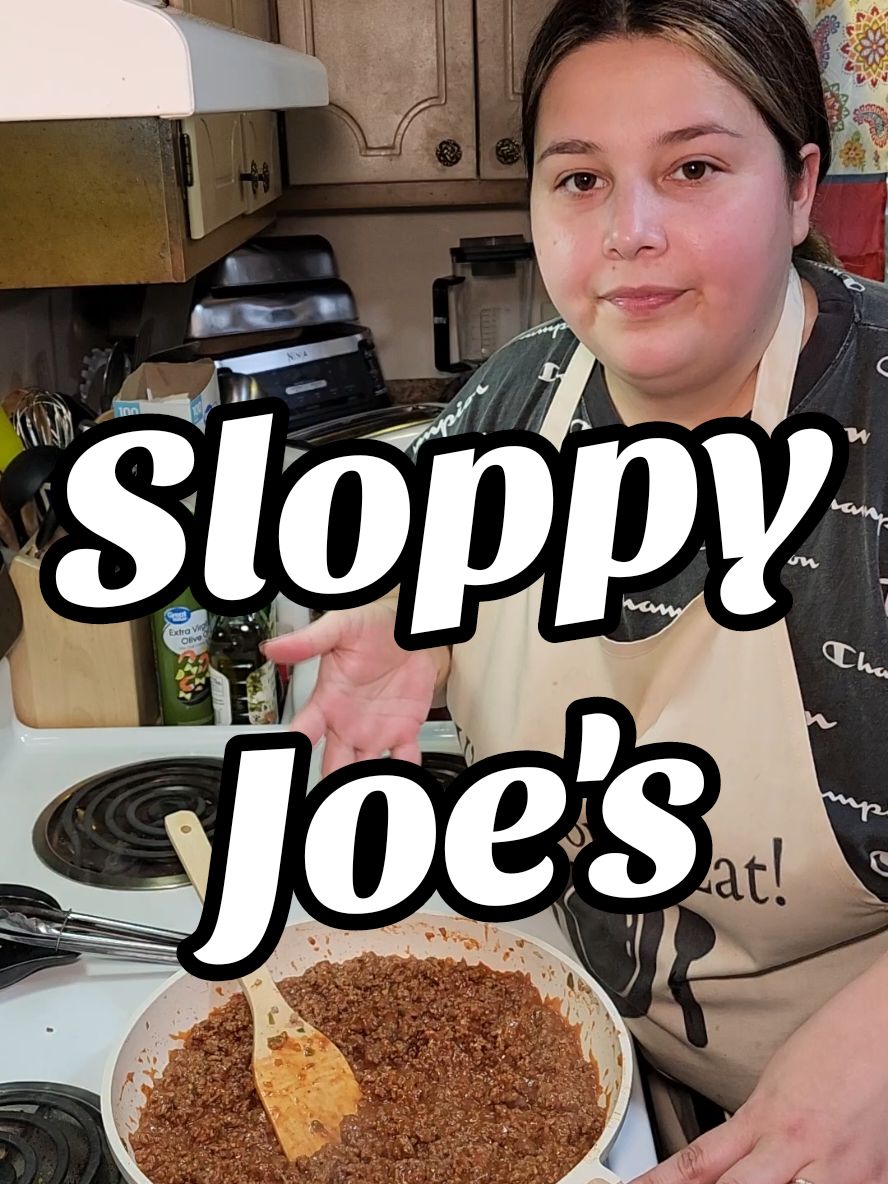 Does cheese belong on sloppy joes?! The only correct answer here is yes! My kids do not like roasted broccoli, so that was for hubby & I. 🍽 #CookWithMe #Cooking #SloppyJoe #Dinner #DinnerIdeas 