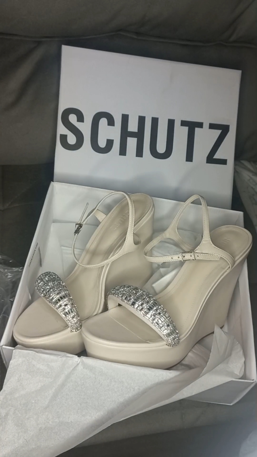 Sandália Anabela #Schutz #fyyyyyyyyyyyyyyyy #highheels #saltoalto #sandal #Schutz #foryoupage 