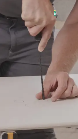 Werk je vaak met gipskarton en heb je een perfect gereedschap nodig voor kleine uitsparingen en vrije vormen? Dan is onze Boorzaag precies wat je zoekt! 🔧✨ 🔹 Waarom deze Boorzaag? 🔘 Ø 5 mm boorschacht - Ideaal voor kleine diameters en vrije vormen ✨ Ergonomische tweecomponentengreep - Comfortabel en efficiënt werken 🎯 Boorpunt - Voor gecontroleerd en precies aanzetten in gipskarton Geen gedoe meer met onnauwkeurige snedes. Met deze boorzaag maak je perfecte uitsparingen elke keer weer! 🏡🔨 #DoeHetZelf #KlusTips #Boorzaag #Gereedschap #Ergonomisch #PreciesWerk #TikTokKlusjes #Bouwprojecten #PerfecteUitsparingen #BouwRevolutie