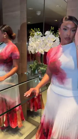 The beautiful @destinee in the ‘Ivory Bloom’ set. Shop now on safynaofficial.com 🦢🤍 ——- #fashiontok #newsmallbusiness #smallbusinessowner #fyp #viral #summeroutfit #luxury #summerlooks #outfitideas #outfitinspo #follow #like #fashioninspo #fashiontiktok #fypシ #oldmoney #fashion #designer #comment #luxuryunboxing 