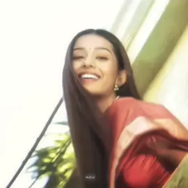 can we please pretend this is onbeat pretty please #vivah #please #dontflop #flopera #bollywood #vivah #amritarao #srk #shahrukhkhan #edit #viral #foryou #typ #stxrhumz #kohlsrk #b0llyedits #heartsrk @aish !! ミ★ @𝐒𝐀𝐍𝐃𝐘™ @🇵🇸 @✧ @🎸 @zai. @𝓘✹ @☾ @ᯓ𖤓𝓐𝓷𝓽𝓸𝓹 𖤓𓆸 @maya 😛 