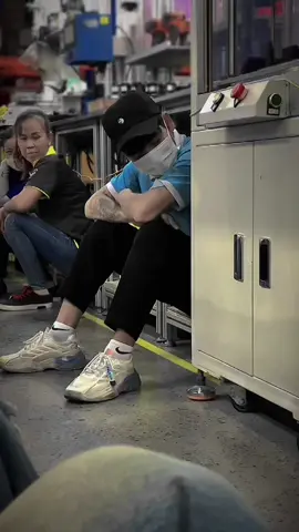 Mỗi lần làm đêm là sức khoẻ lại giảm dần mệt mỏi và buồn ngủ😔#doicongnhan 