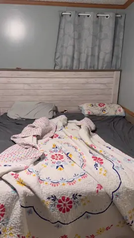 Good morning yall !! Whats your plans for today? #mama #sahm #goodmorning #cleaning #bed #stopmotion #fyp 
