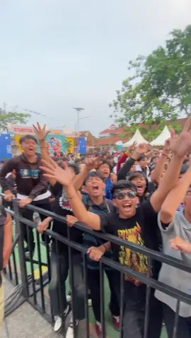 STEKMAL 🤍 #stekmalcianjur #guruasik #sekolahkreatif #hiburansemataa #bahagiaitupenting #kamisukamusik #fypシ゚viral 