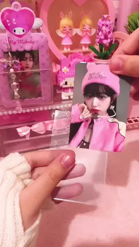 i cant believe i found a cheap and trustworthy shop here in tt 😭💘 a wony photocard for only below 200 pesos? it was originally around 500 but it became on sale + vouchers that leads to the price 150 haha #kpopfyp #fyp #wonyoung #ilmkpopshop 