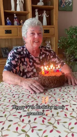 Love you grandma 🫶🏻 #grandma #77 #grandparentsoftiktok #grandparents #birthday #family #Love #wholesome #happybirthday 