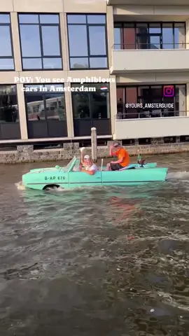 Ever dreamed of driving on water? 😍🤞 Would you hop in? 😎 #amphibiouscars  #amsterdam #canalsofamsterdam #traveltoamsterdam 