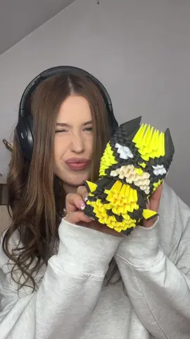 Robimy tutorial? 💛🖤 #DIY #wolverine #marvel #origami #gift 